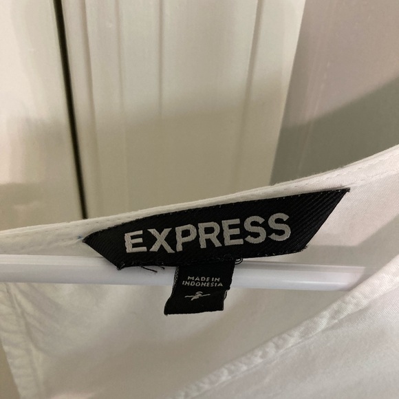 Express White V-Neck Blouse - Picture 4 of 4